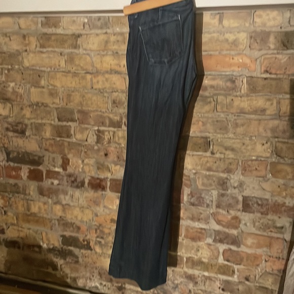 Full Leg - Picture 2 of 5